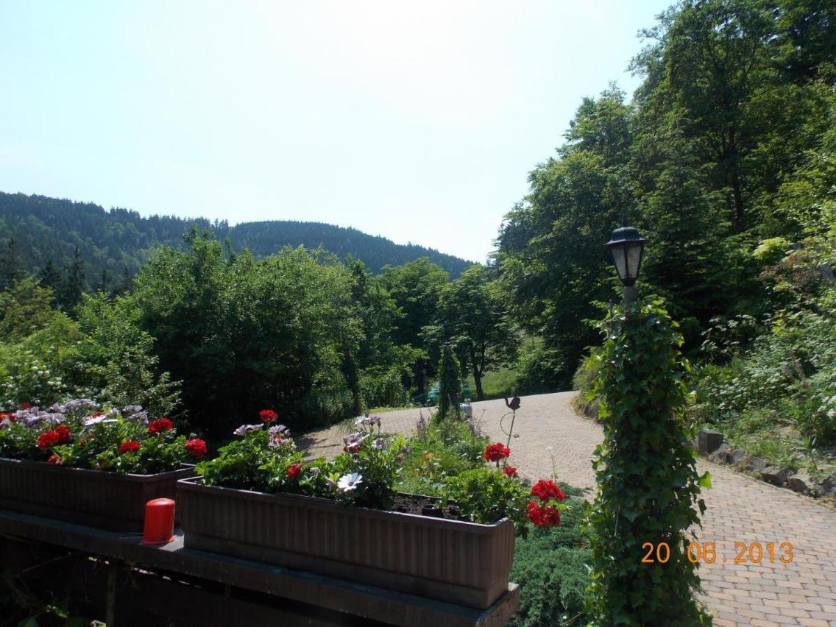 Gaestezimmer Haus Talblick 라우텐탈 외부 사진